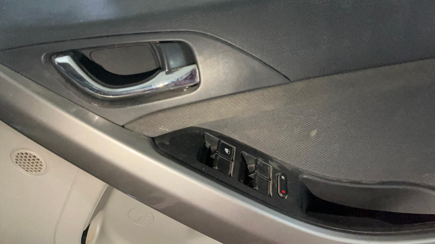2019 Tata NEXON XZ PLUS PETROL, Petrol, Manual, 76,610 km, Driver Side Door Panels Control
