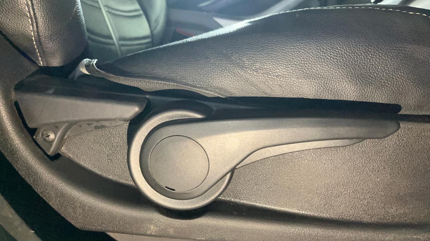 2019 Tata NEXON XZ PLUS PETROL, Petrol, Manual, 76,610 km, Driver Side Adjustment Panel
