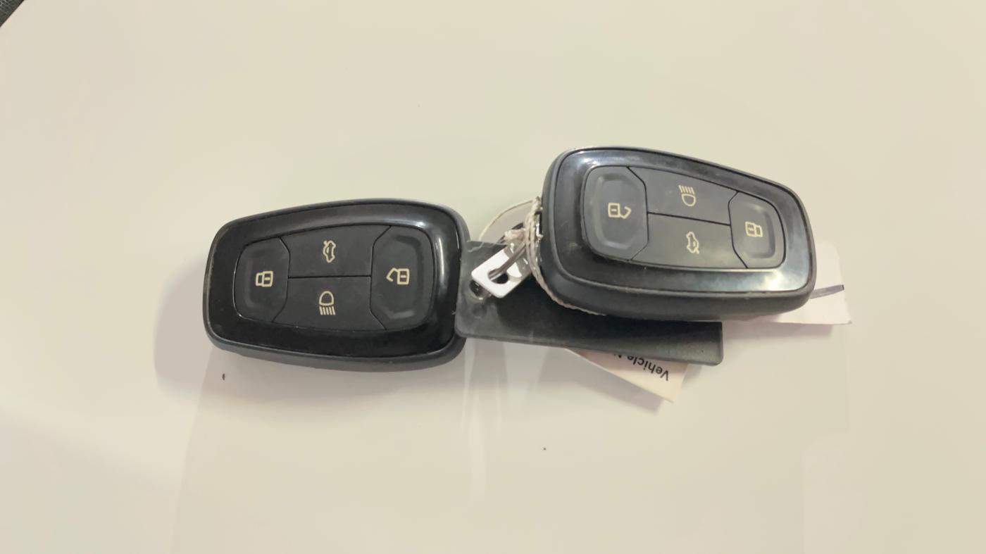 2019 Tata NEXON XZ PLUS PETROL, Petrol, Manual, 76,610 km, Key Close Up