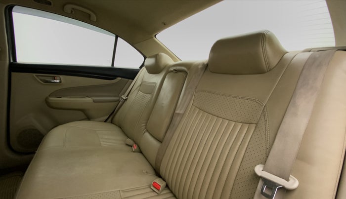 2016 Maruti Ciaz  ZDI SHVS, Diesel, Manual, 83,077 km, Right Side Rear Door Cabin