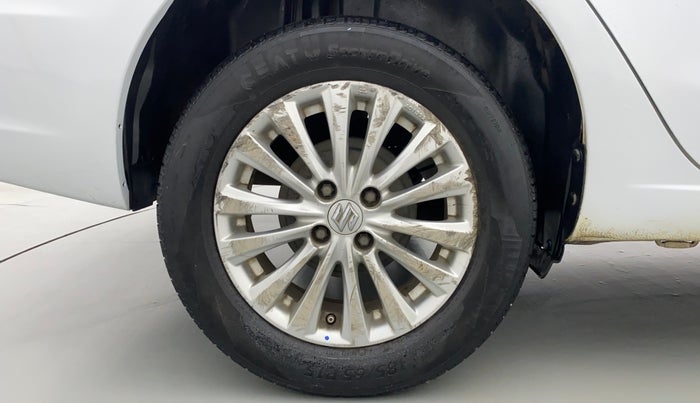 2016 Maruti Ciaz  ZDI SHVS, Diesel, Manual, 83,077 km, Right Rear Wheel