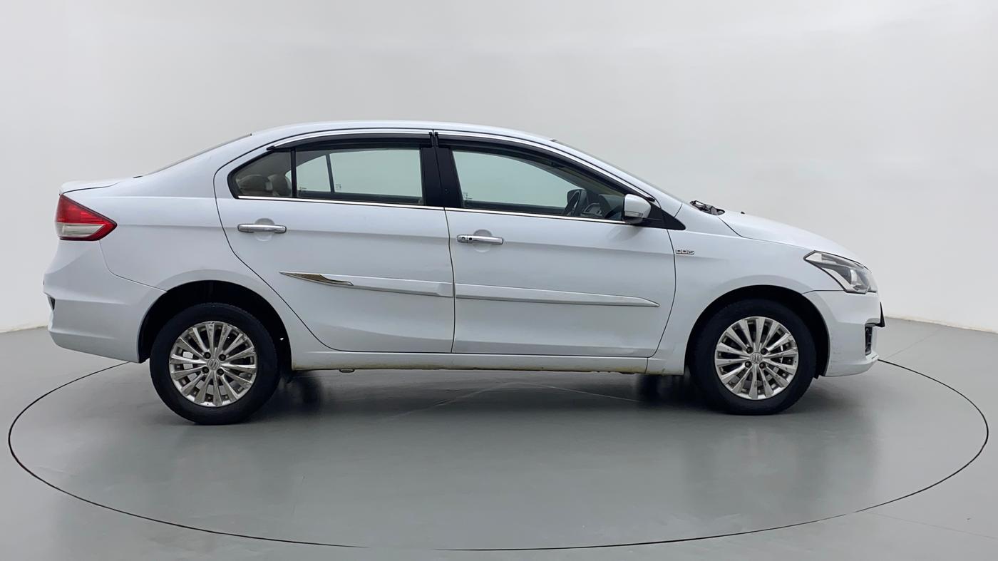 2016 Maruti Ciaz  ZDI SHVS, Diesel, Manual, 83,077 km, Right Side