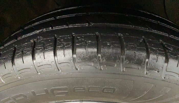 2019 Hyundai GRAND I10 NIOS SPORTZ AMT 1.2 KAPPA VTVT, Petrol, Automatic, 37,888 km, Right Front Tyre Tread