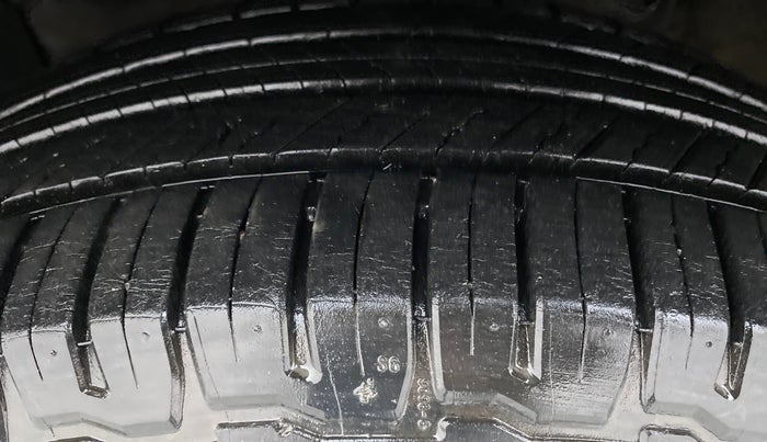 2015 Honda CRV 2.0 2WD AT, Petrol, Automatic, 70,654 km, Left Front Tyre Tread