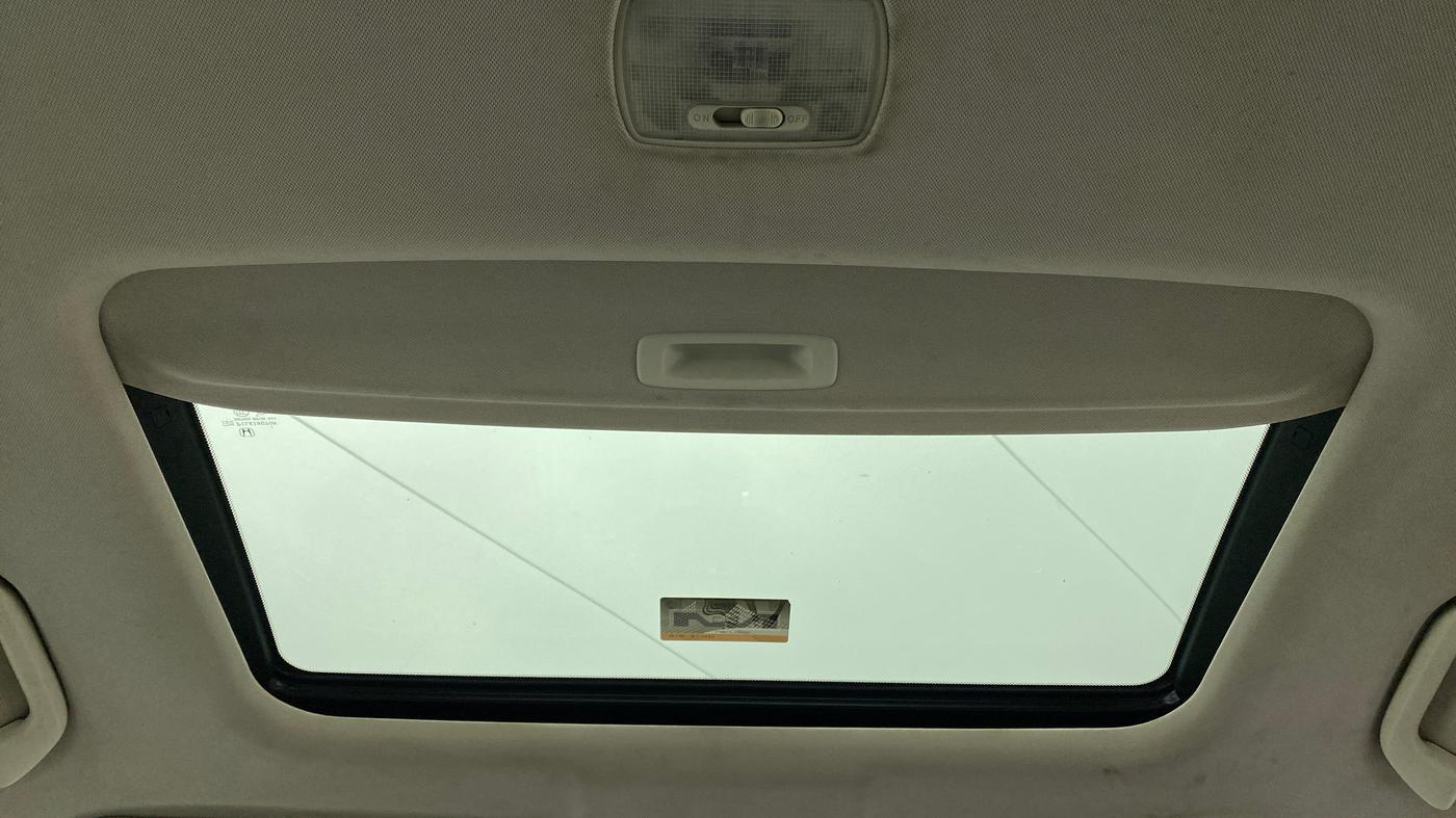 2015 Honda CRV 2.0 2WD AT, Petrol, Automatic, 70,654 km, Moonroof/ Sunroof