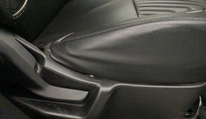2021 Maruti New Wagon-R LXI CNG 1.0, CNG, Manual, 31,051 km, Driver Side Adjustment Panel