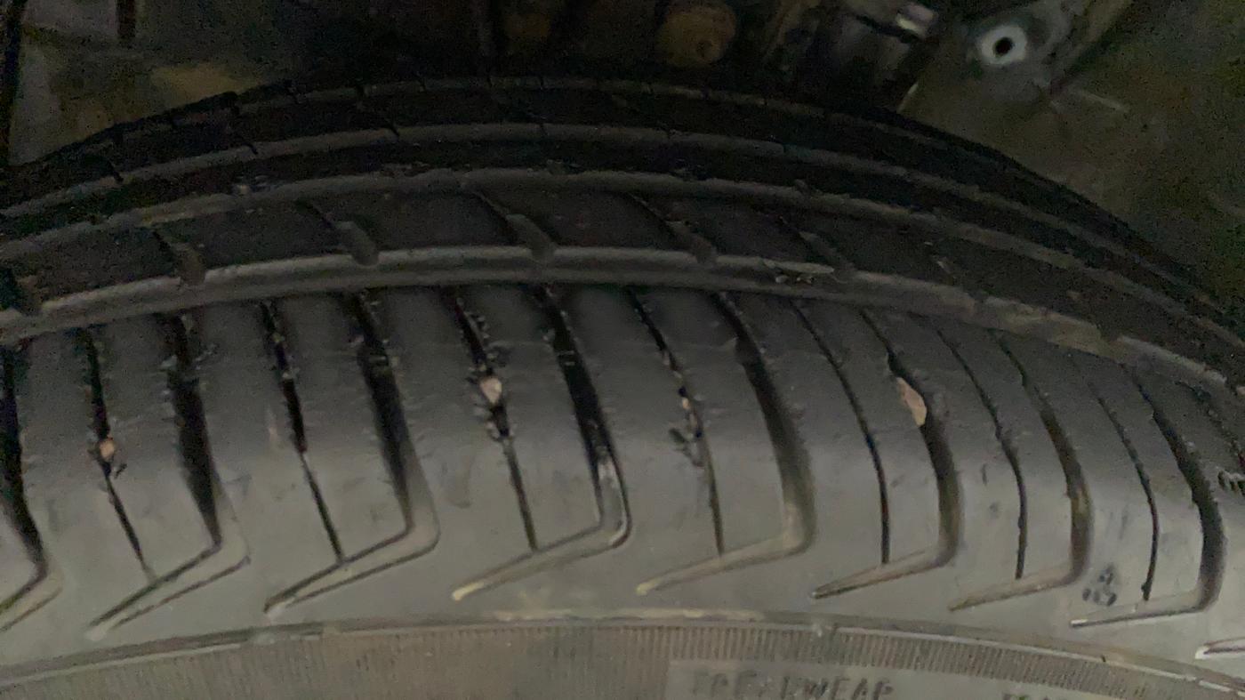 2021 Maruti New Wagon-R LXI CNG 1.0, CNG, Manual, 31,051 km, Left Front Tyre Tread