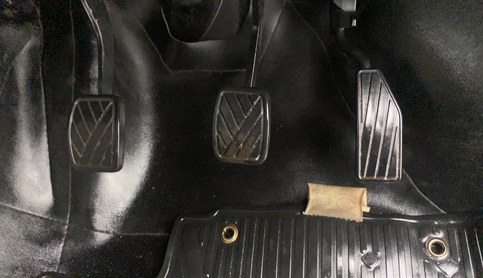 2021 Maruti New Wagon-R LXI CNG 1.0, CNG, Manual, 31,051 km, Pedals