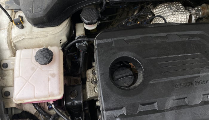 2022 Hyundai NEW I20 ASTA(O) 1.5 CRDI DUAL TONE, Diesel, Manual, 1,02,748 km, Engine View - Right