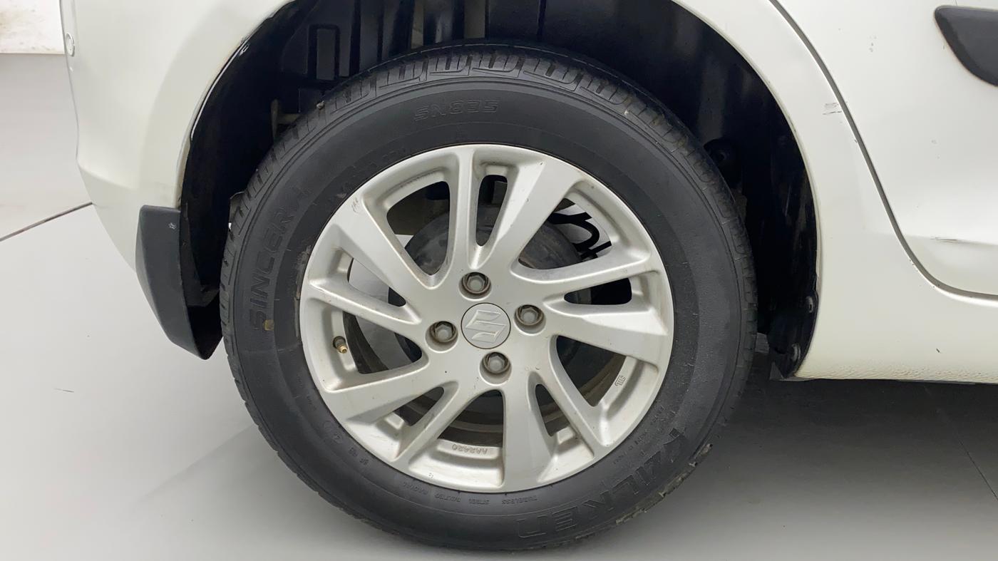 2012 Maruti Swift ZDI, Diesel, Manual, 87,281 km, Right Rear Wheel