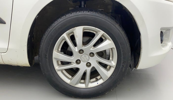 2012 Maruti Swift ZDI, Diesel, Manual, 87,281 km, Right Front Wheel