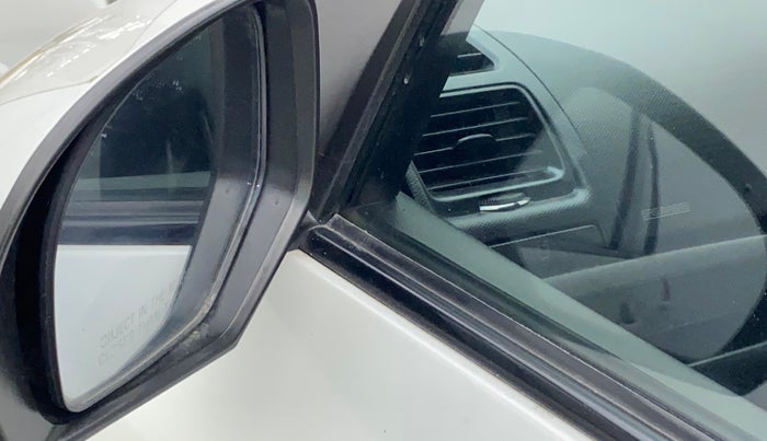 2012 Maruti Swift ZDI, Diesel, Manual, 87,281 km, Left rear-view mirror - Mirror motor not working