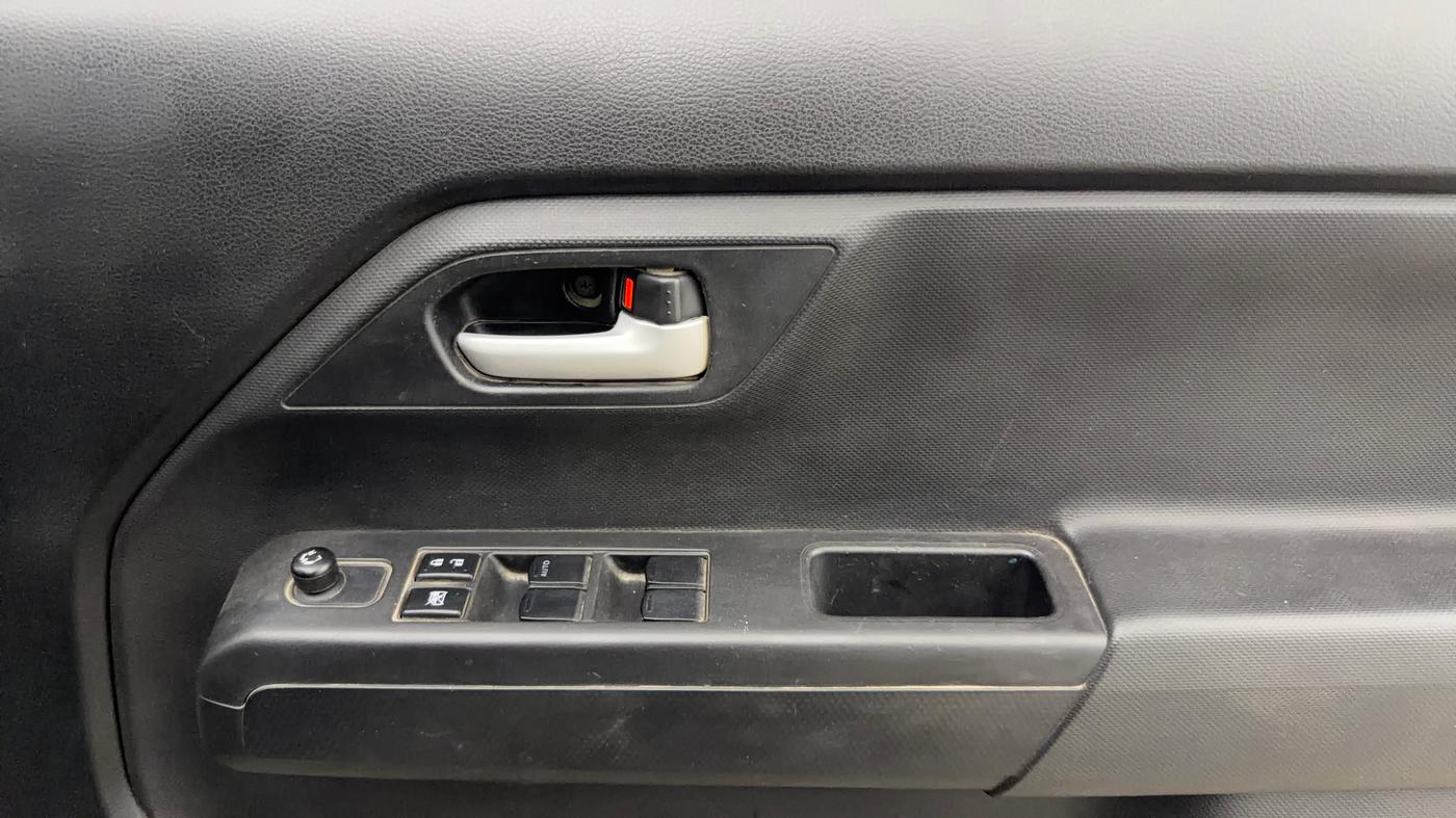 2023 Maruti New Wagon-R VXI CNG 1.0, CNG, Manual, 44,875 km, Driver Side Door Panels Control