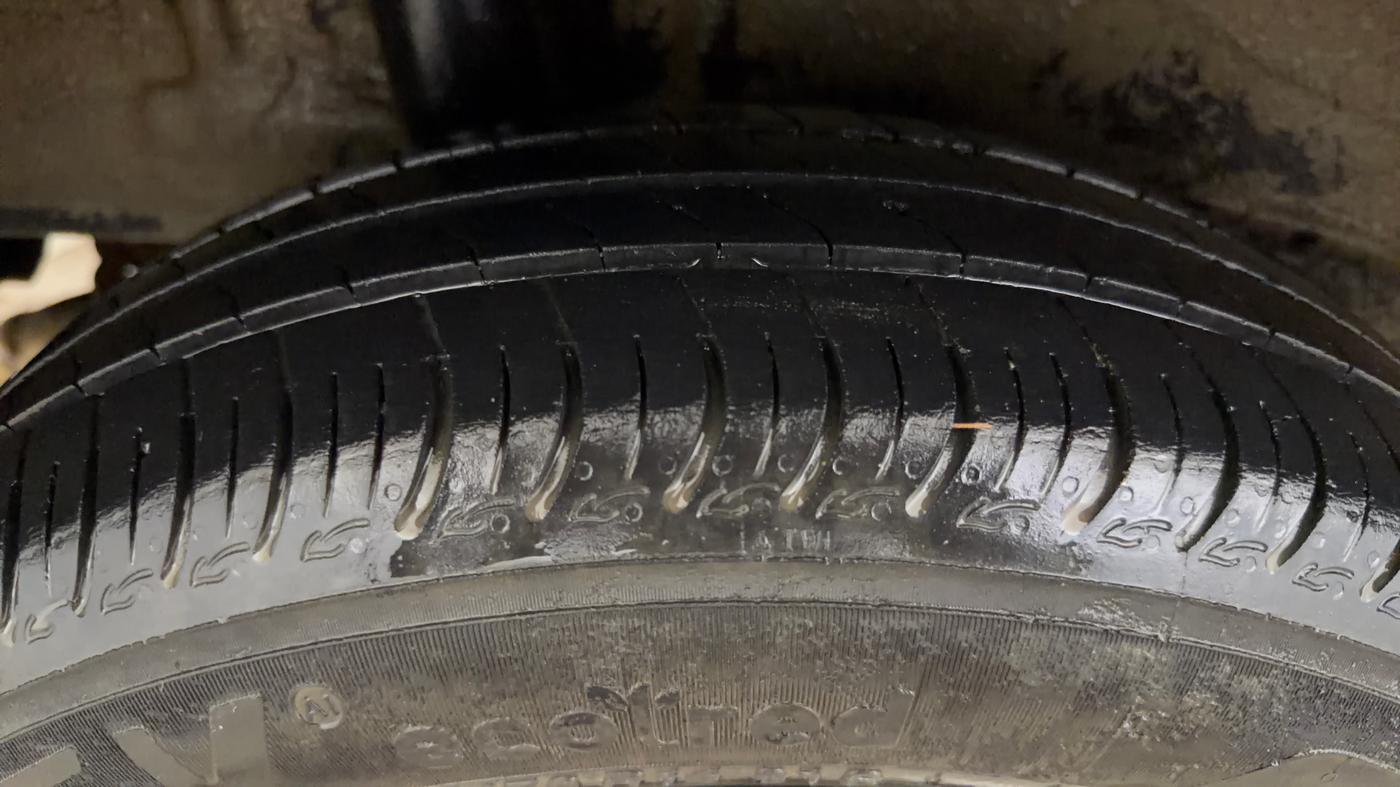 2023 Maruti New Wagon-R VXI CNG 1.0, CNG, Manual, 44,875 km, Right Rear Tyre Tread