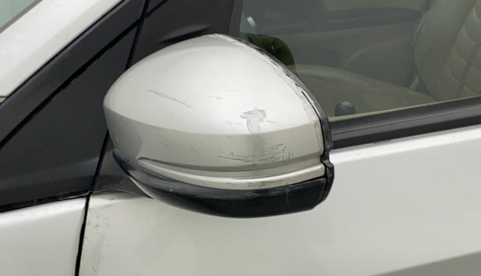 2018 Honda Amaze 1.2L I-VTEC S OPT, CNG, Manual, 78,131 km, Left rear-view mirror - Cover has minor damage