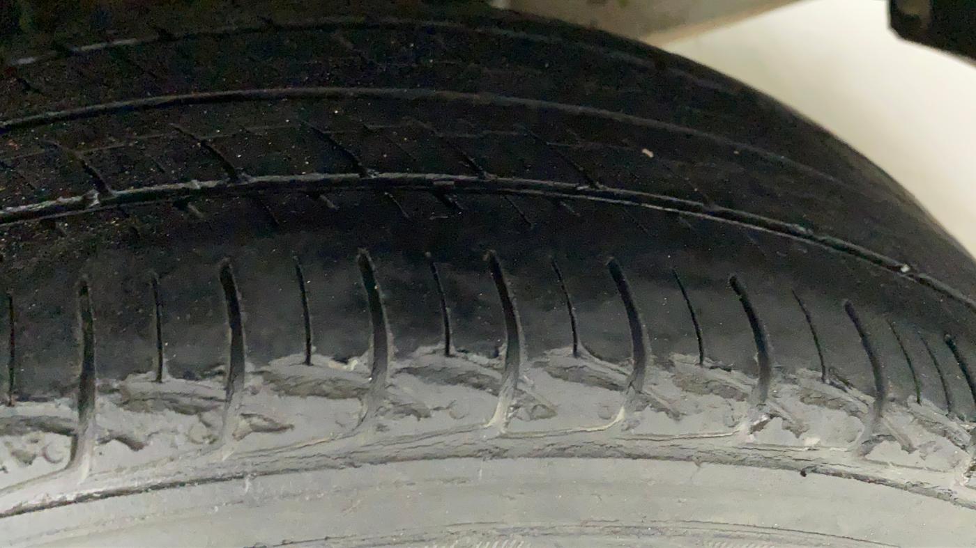 2018 Honda Amaze 1.2L I-VTEC S OPT, CNG, Manual, 78,131 km, Left Rear Tyre Tread