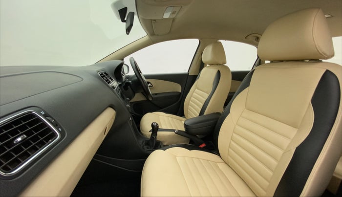 2017 Skoda Rapid 1.5 TDI MT AMBITION, Diesel, Manual, 49,514 km, Right Side Front Door Cabin