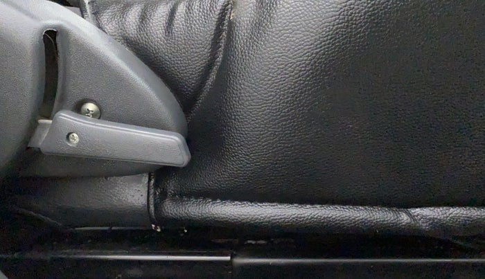 2019 Maruti Alto 800 LXI, Petrol, Manual, 27,517 km, Driver Side Adjustment Panel