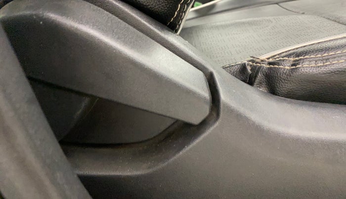 2021 Nissan MAGNITE XE, Petrol, Manual, 72,608 km, Driver Side Adjustment Panel