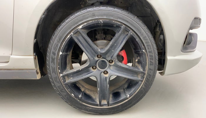 2015 Maruti Swift ZDI, Diesel, Manual, 72,093 km, Right Front Wheel