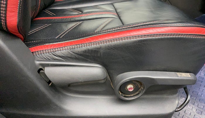 2015 Maruti Swift ZDI, Diesel, Manual, 72,093 km, Driver Side Adjustment Panel