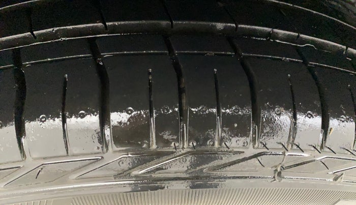 2022 Tata NEXON XZ PLUS (O) PETROL DARK EDITION, Petrol, Manual, 12,954 km, Right Rear Tyre Tread