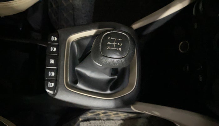 2019 Hyundai NEW SANTRO ASTA MT, Petrol, Manual, 47,309 km, Gear Lever