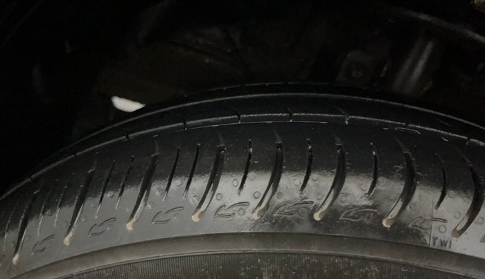 2021 Maruti Baleno DELTA PETROL 1.2, Petrol, Manual, 25,868 km, Left Front Tyre Tread