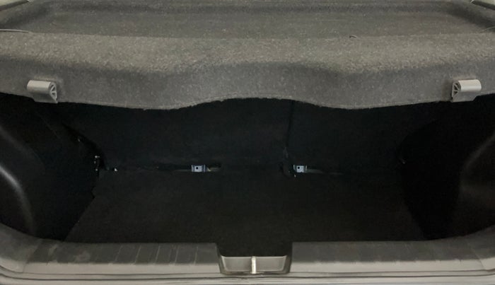 2021 Maruti Baleno DELTA PETROL 1.2, Petrol, Manual, 25,868 km, Boot Inside