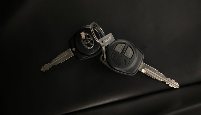 2022 Toyota Glanza S, Petrol, Manual, 15,849 km, Key Close Up