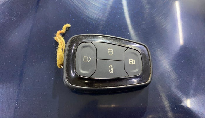 2020 Tata TIGOR XZ PLUS PETROL, Petrol, Manual, 43,981 km, Key Close Up