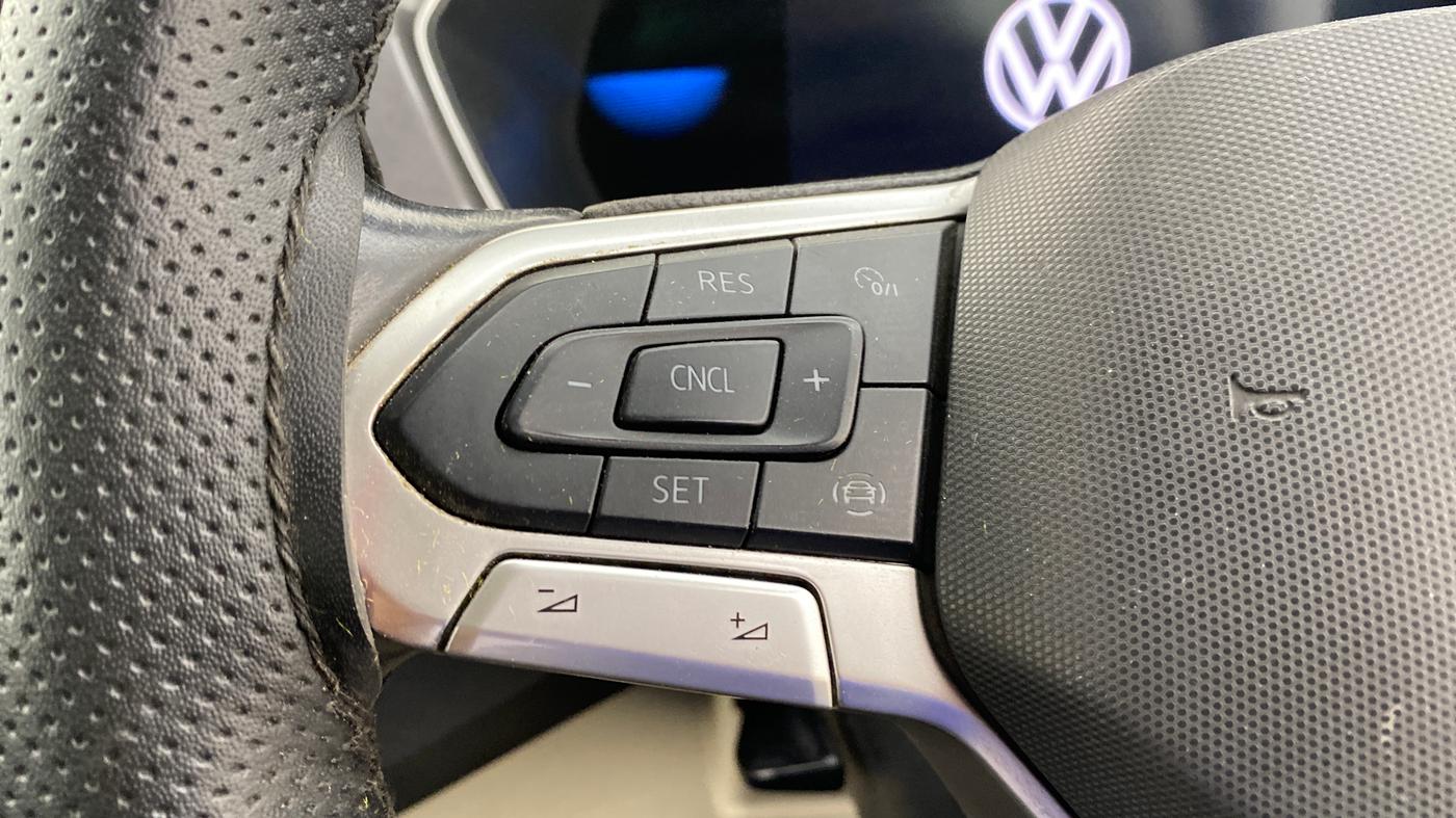 2022 Volkswagen TAIGUN TOPLINE 1.0 TSI MT, Petrol, Manual, 1,00,095 km, Adaptive Cruise Control