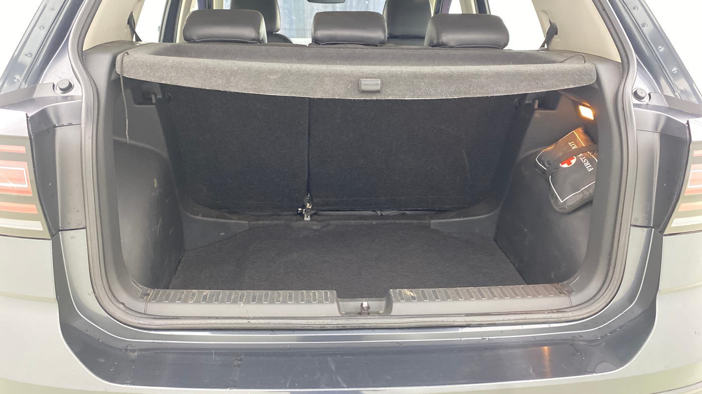 2022 Volkswagen TAIGUN TOPLINE 1.0 TSI MT, Petrol, Manual, 1,00,095 km, Boot Inside