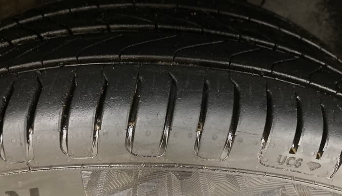 2021 Hyundai VENUE SX PLUS 1.0 TURBO DCT, Petrol, Automatic, 63,727 km, Right Front Tyre Tread