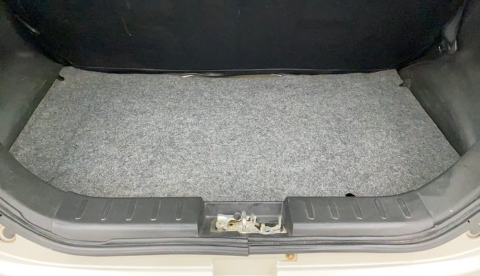 2019 Maruti Alto LXI, Petrol, Manual, 58,976 km, Boot Inside