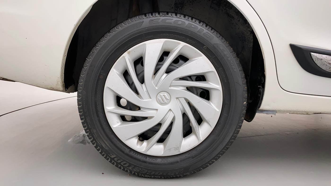 2021 Maruti Ertiga TOUR M, Petrol, Manual, 38,998 km, Right Rear Wheel