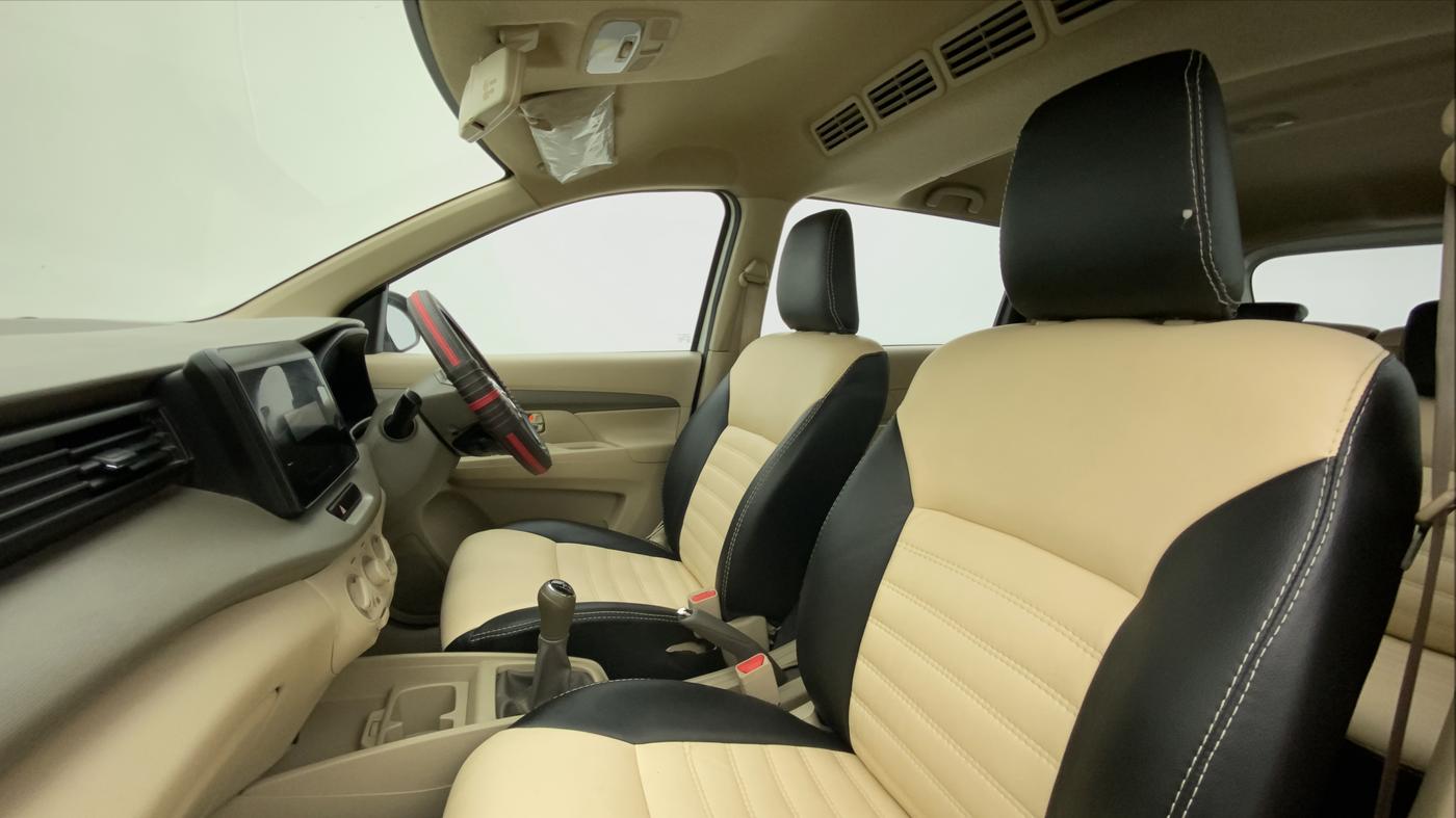 2021 Maruti Ertiga TOUR M, Petrol, Manual, 38,998 km, Right Side Front Door Cabin