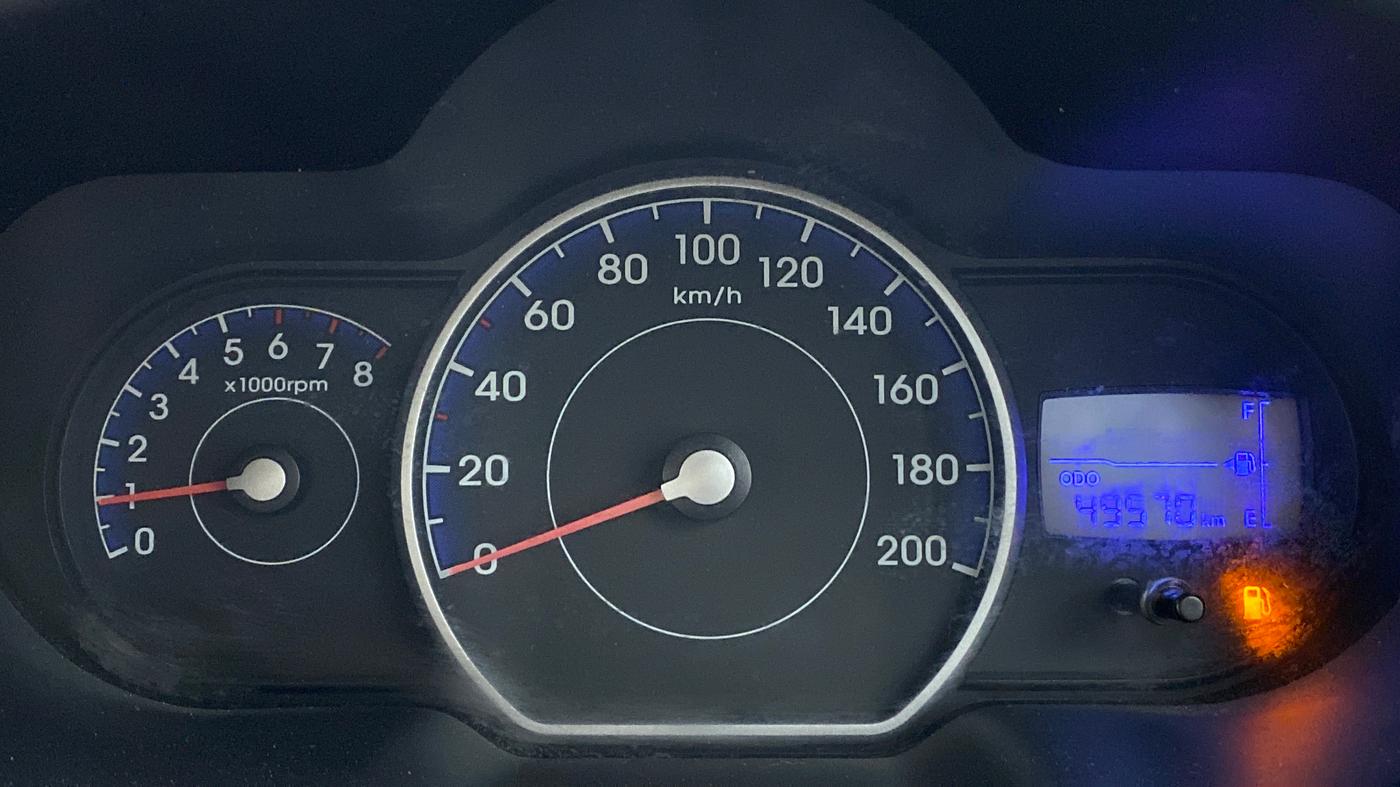2016 Hyundai i10 MAGNA 1.1, Petrol, Manual, 49,698 km, Odometer Image