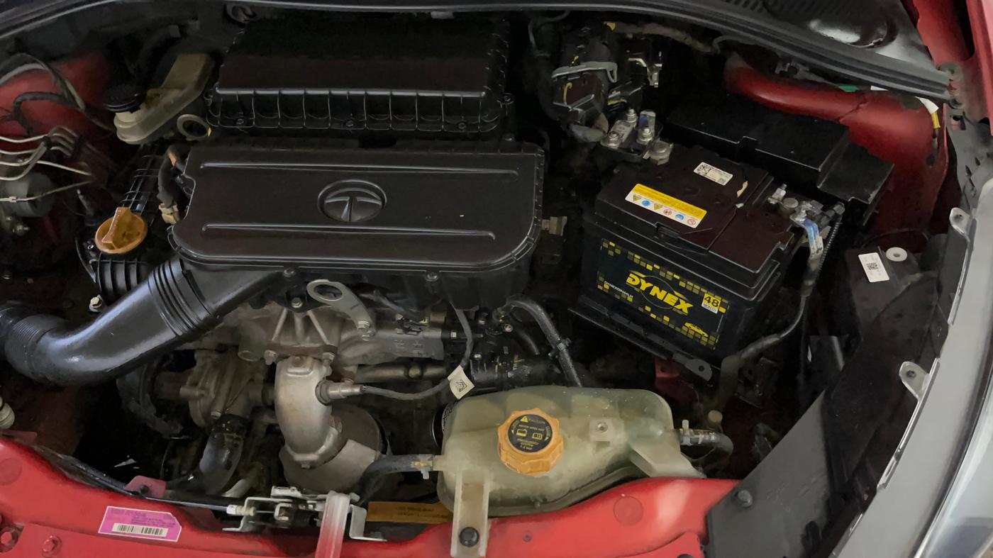2020 Tata Tiago XZA PLUS PETROL, Petrol, Automatic, 49,228 km, Engine View - Left
