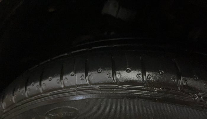 2020 Tata Tiago XZA PLUS PETROL, Petrol, Automatic, 48,561 km, Left Front Tyre Tread