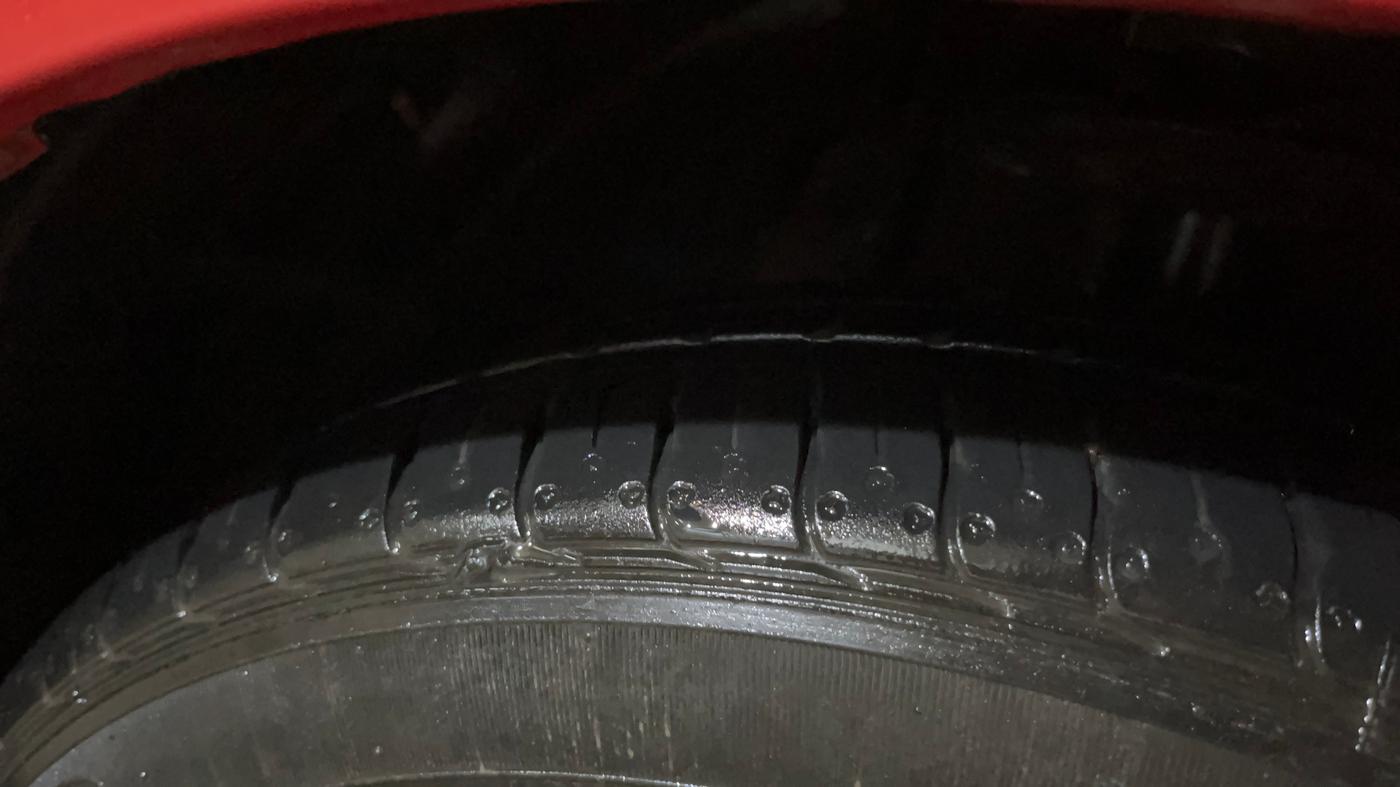 2020 Tata Tiago XZA PLUS PETROL, Petrol, Automatic, 49,228 km, Right Front Tyre Tread