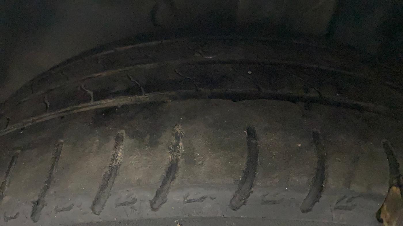 2022 Tata ALTROZ XM PLUS PETROL, Petrol, Manual, 79,466 km, Left Front Tyre Tread