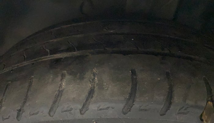 2022 Tata ALTROZ XM PLUS PETROL, Petrol, Manual, 79,466 km, Left Front Tyre Tread