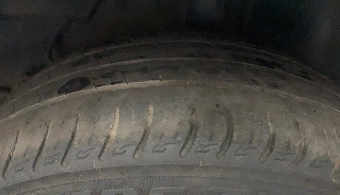 2022 Tata ALTROZ XM PLUS PETROL, Petrol, Manual, 79,466 km, Left Rear Tyre Tread