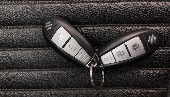 2018 Maruti Baleno ZETA PETROL 1.2, Petrol, Manual, 60,330 km, Key Close Up