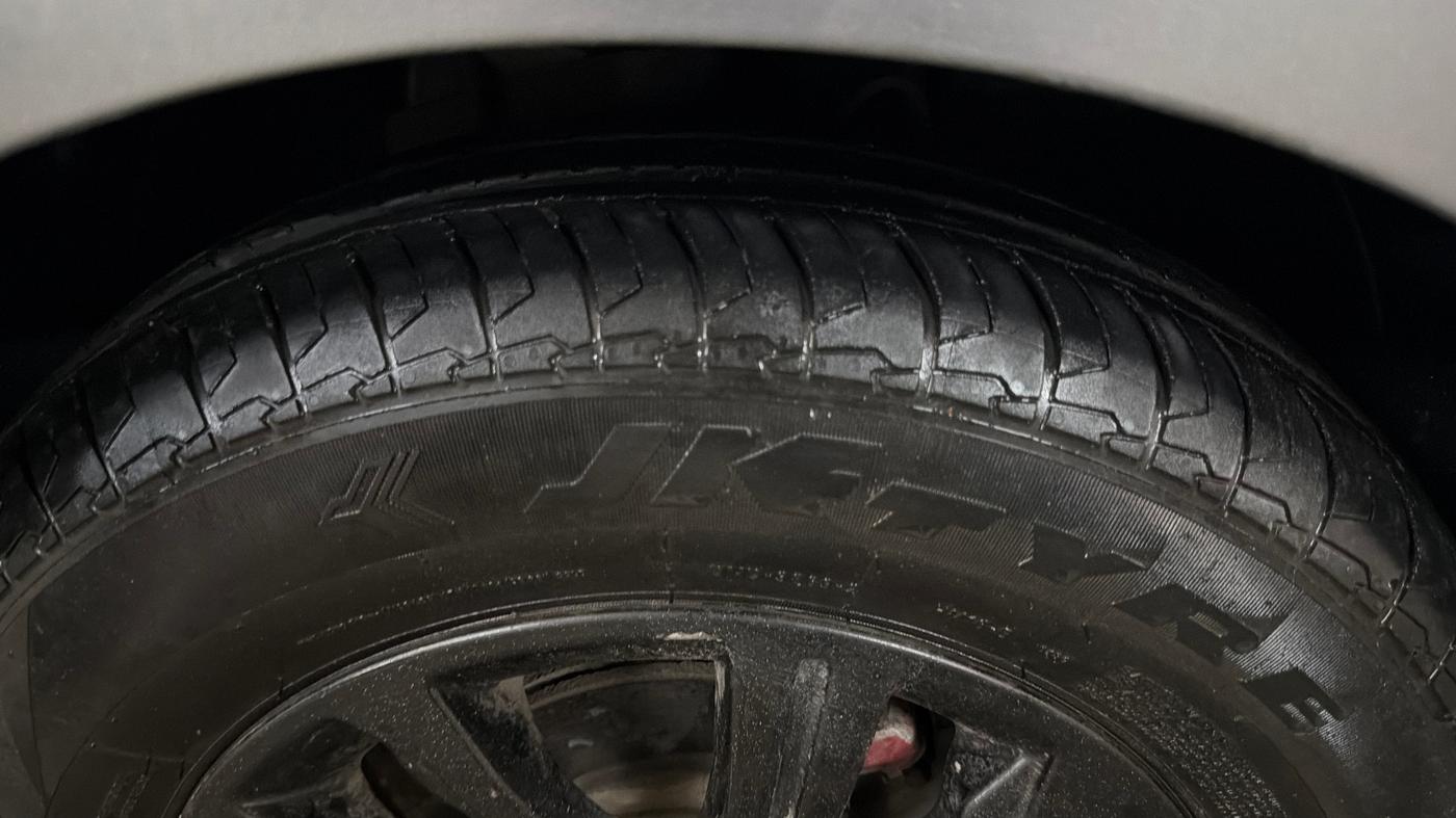 2018 Tata TIGOR XZA PETROL, Petrol, Automatic, 56,734 km, Right Front Tyre Tread