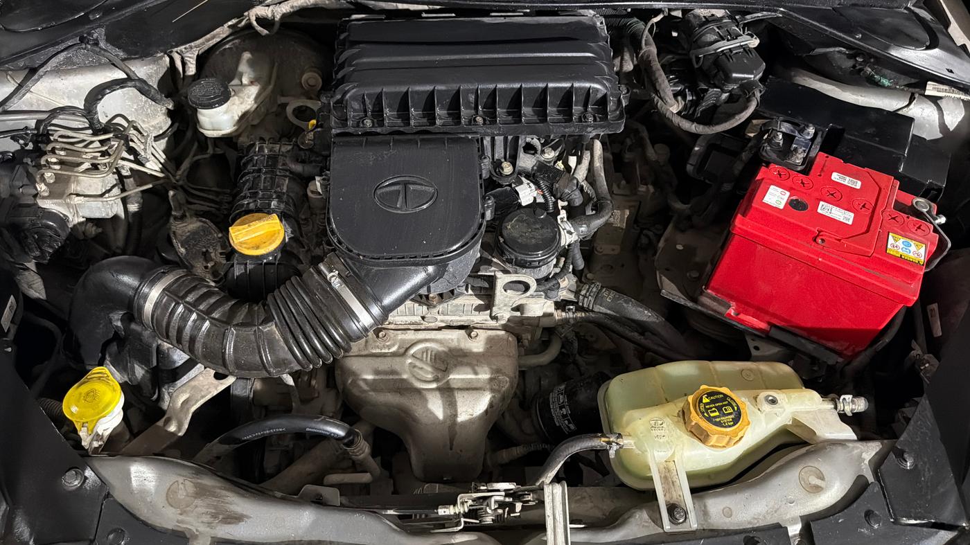 2018 Tata TIGOR XZA PETROL, Petrol, Automatic, 56,734 km, Engine View