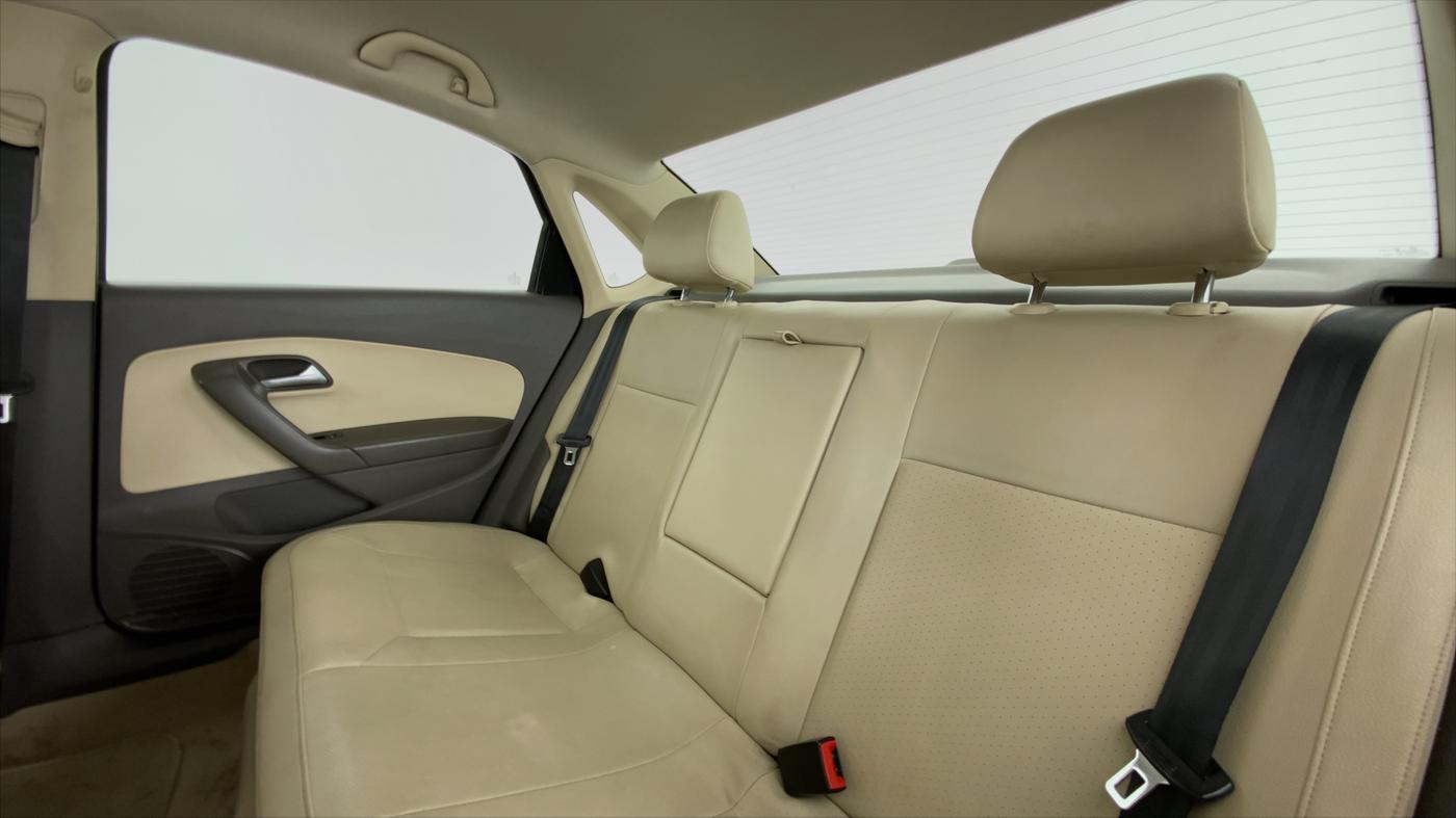 2013 Volkswagen Vento HIGHLINE PETROL, Petrol, Manual, 67,291 km, Right Side Rear Door Cabin
