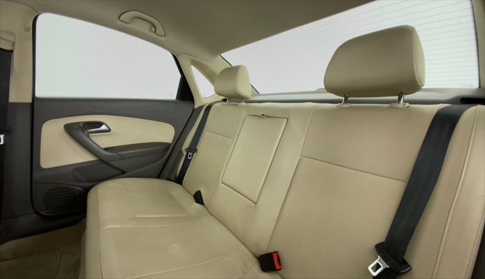 2013 Volkswagen Vento HIGHLINE PETROL, Petrol, Manual, 67,291 km, Right Side Rear Door Cabin