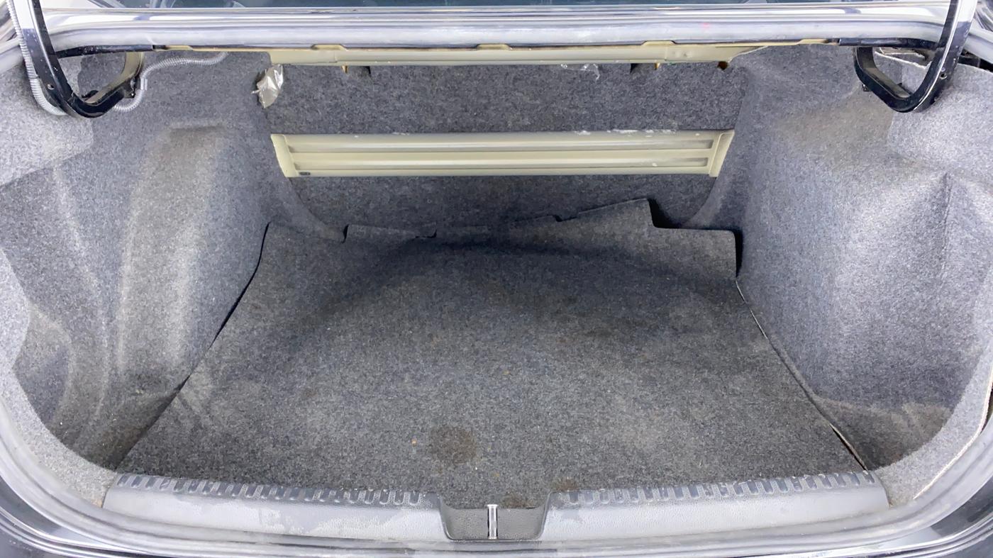2013 Volkswagen Vento HIGHLINE PETROL, Petrol, Manual, 67,291 km, Boot Inside
